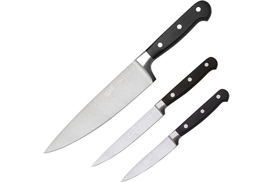 Glad 3 Piece Kitchen Knife Set for Prep | Stainless Steel Paring, Utility, Chef Knives | Razor Sharp Rust Resistant Blades | Professional Cutlery Pack. (Photo: Amazon SG)