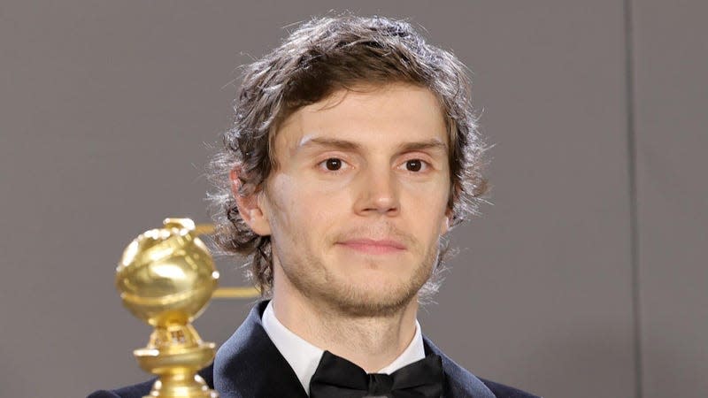 Evan Peters 