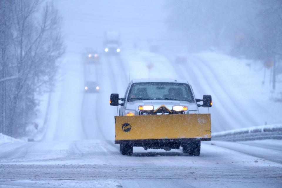 Plow waiting for the light along Rt 146A in Woonsocket.