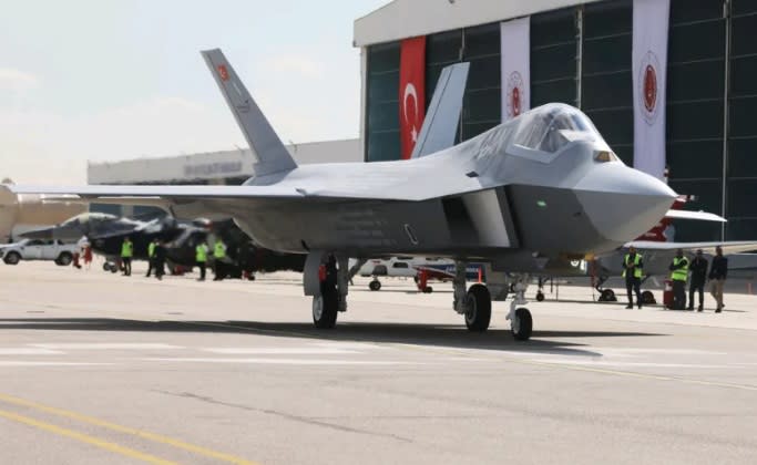 「可汗」戰鬥機的成功首飛，確實象徵著土耳其航空技術的巨大突破。   圖：翻攝自騰訊網