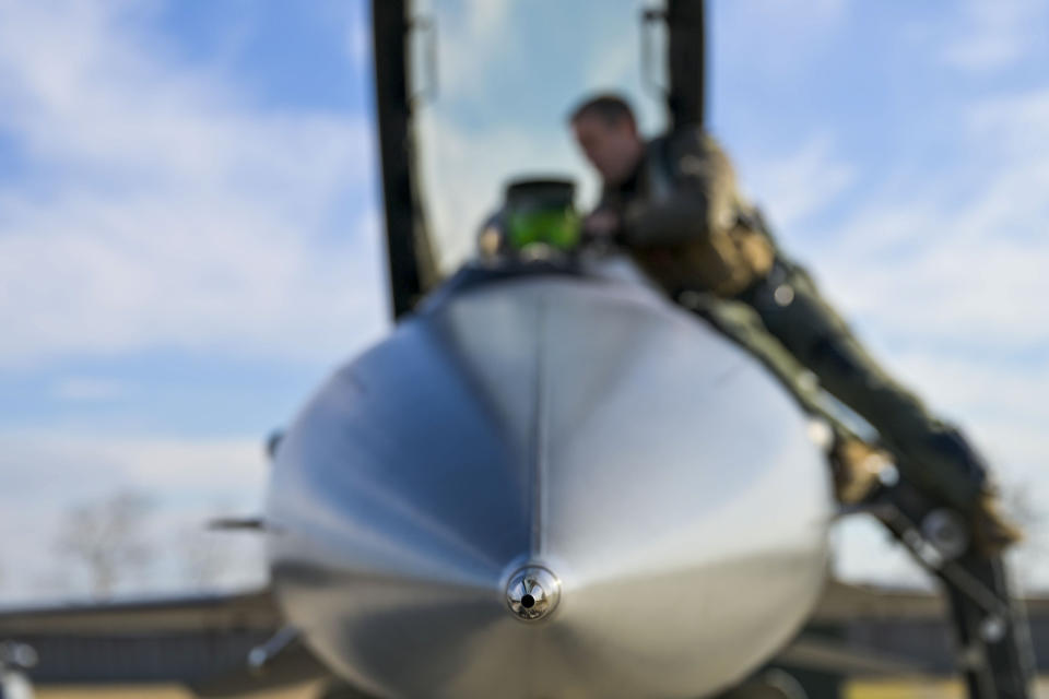 In this photo provided by the US Embassy in Bosnia and Herzegovina, a crew prepare an US Air Force F-16 Fighting Falcon as part of joint air-to-ground training involving American and Bosnian forces, in an unknown location, on Monday, Jan. 8, 2024. Two U.S. fighter jets flew over Bosnia on Monday in a demonstration of support for the Balkan country's integrity in the face of increasingly secessionist policies of the Bosnian Serb pro-Russia leader Milorad Dodik. (US Embassy in Bosnia and Herzegovina via AP)