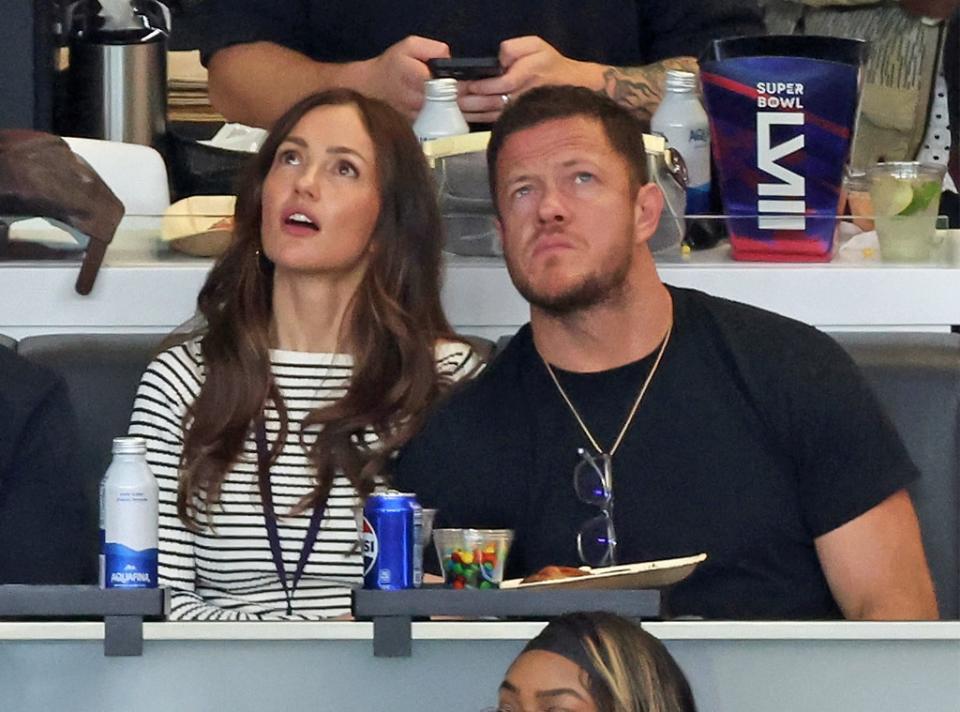 <p>Minka Kelly & Dan Reynolds</p>