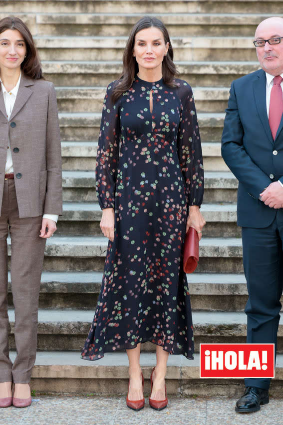 Reina Letizia vestido lunares Massimo Dutti