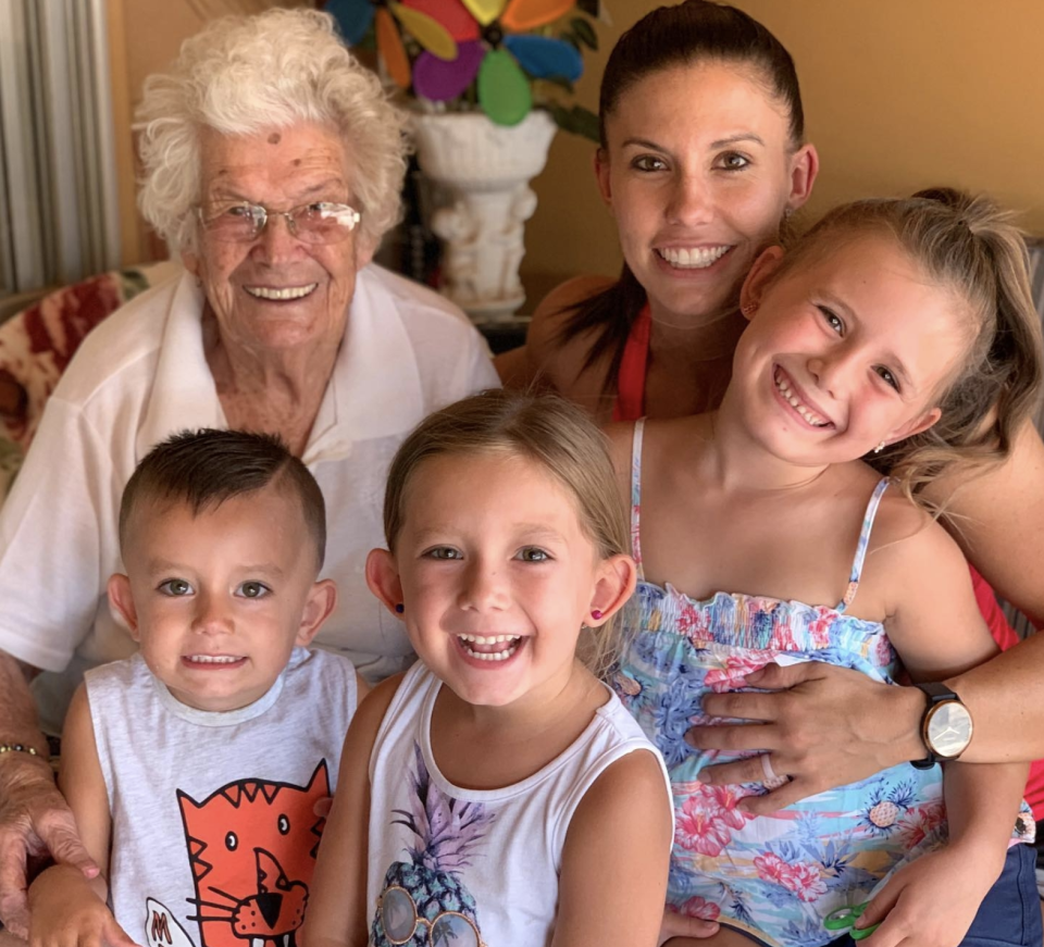 Hannah Clarke pictured with her three smiling children.