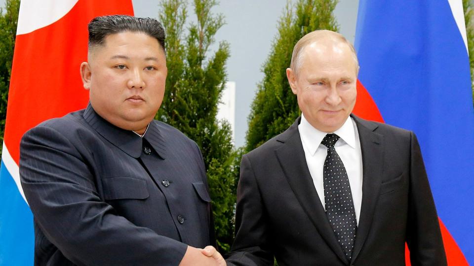 Nordkoreas Machthaber Kim baut auf seine neue Allianz mit Kremlchef Putin. (Bild: dpa)