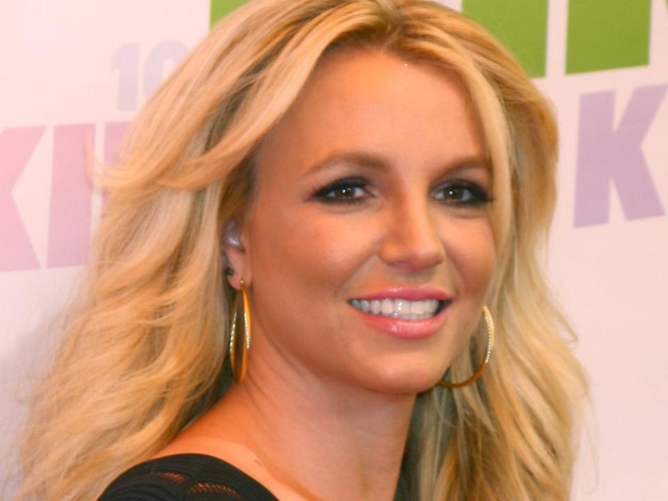 Britney Spears hat offenbar Mitarbeiter entlassen. (Bild: Kathy Hutchins/Shutterstock.com)