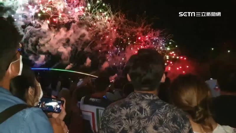 「澎湖國際海上花火節」每年都吸引不少遊客。（示意圖／資料照）