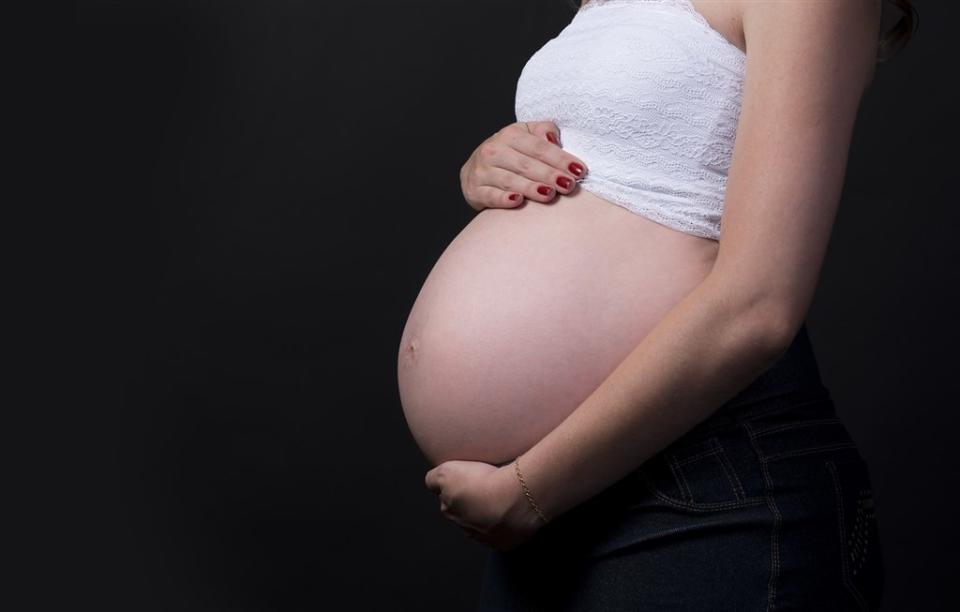 美CDC公布研究顯示孕媽咪打疫苗 寶寶出生後染新肺炎住院風險降6成。（中央社／檔案照片）