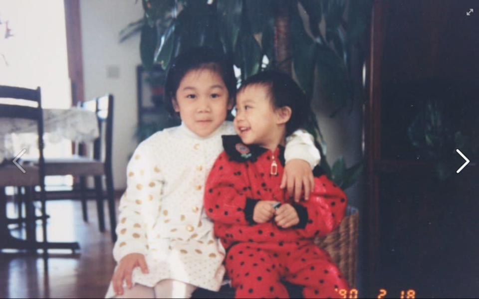 A young Priscilla Chan with her little sister. (Photo: Getty Images)