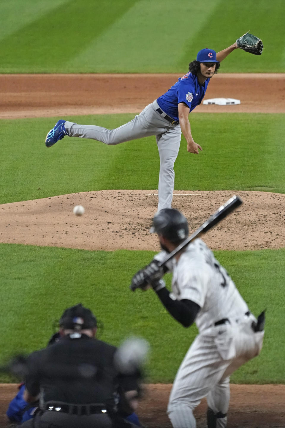 Chicago Cubs starting pitcher Yu Darvish, of Japan, throws the ball against the Chicago White Sox during the fourth inning of a baseball game in Chicago, Friday, Sept. 25, 2020. (AP Photo/Nam Y. Huh)