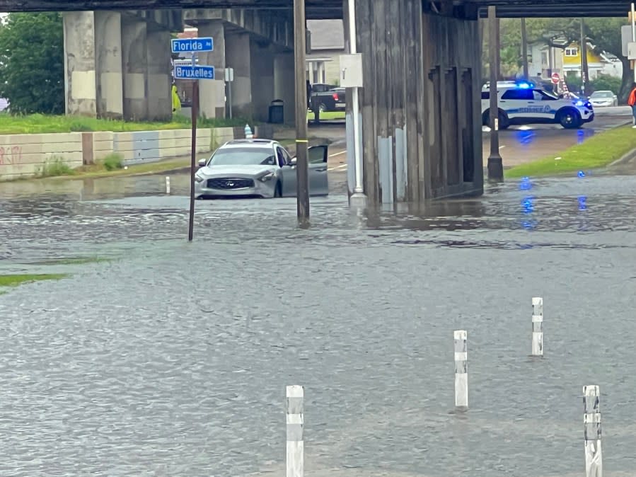 Street flooding at the Interstate 610 overpass at Gentilly Boulevard in New Orleans on Wednesday, April 10, 2024. (WGNO/Ashley Hamilton)