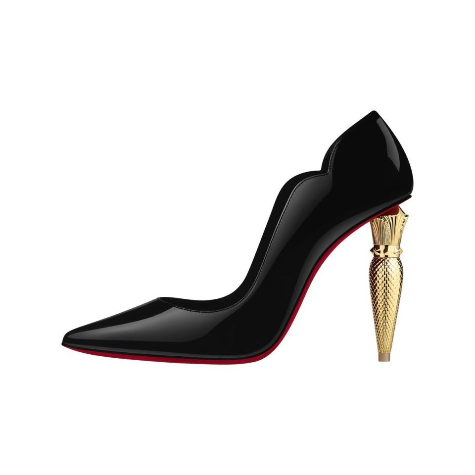 Lipchick Pump黑色漆皮高跟鞋，NT$38,000。（Christian Louboutin提供）