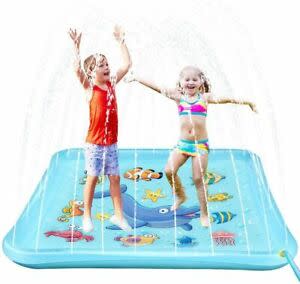 Growsland Sprinkler Splash Pad (Amazon / Amazon)