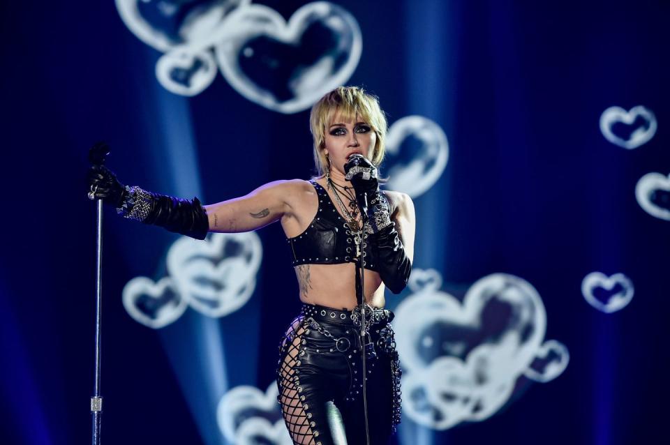 11) Miley Cyrus