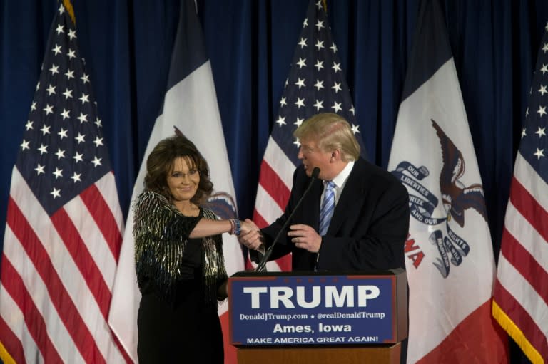 Sarah Palin gave her endorsement to Republican presidential candidate Donald Trump just 13 days before votes are cast in Iowa, the debut contest in the presidential primary race