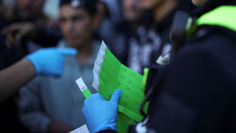 German police used wristbands to tag suspected illegal migrants detained during a patrol along the German-Polish border, September 20, 2023. - Lisi Niesner/Reuters