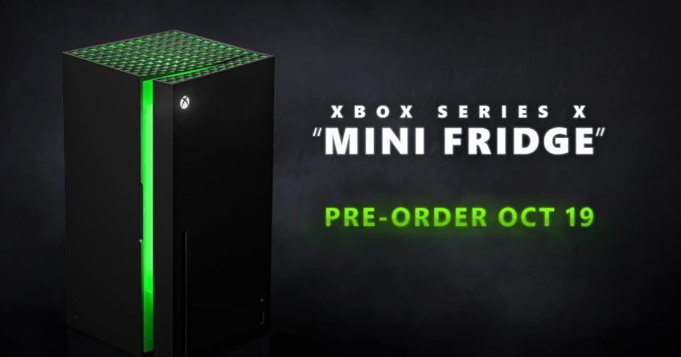 Xbox Series X Mini Fridge