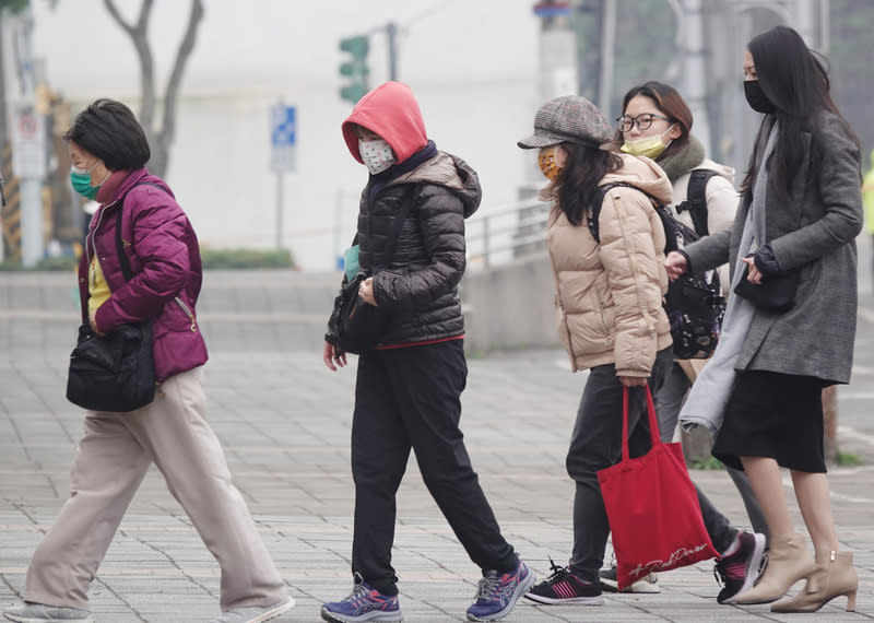 回暖感受不如預期？專家揭原因。（圖／中央社資料照）