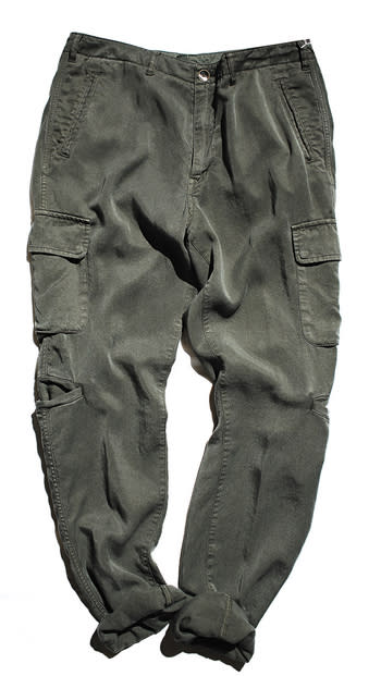 Cargo pants（$1,950）