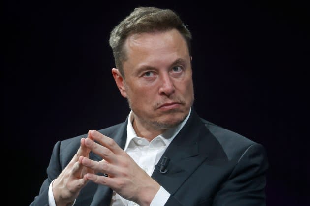 Elon musk vs wikipedia Elon musk vs wikipedia.jpg - Credit: Chesnot/Getty Images