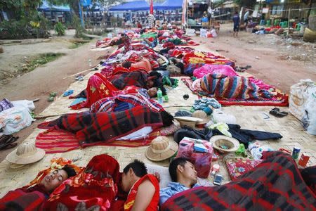 Student protesters sleep on the street during a protest against an education bill in Letpadan, Bago division on March 6, 2015. REUTERS/Soe Zeya Tun