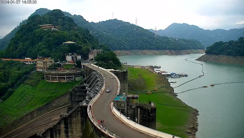 鋒面進補，各地水庫集水區大多有不小的雨勢。（圖／翻攝自桃園智慧旅遊雲 Taoyuan Travel YouTube）