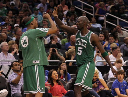 Celtics reportedly agree to trade Kevin Garnett and Paul Pierce