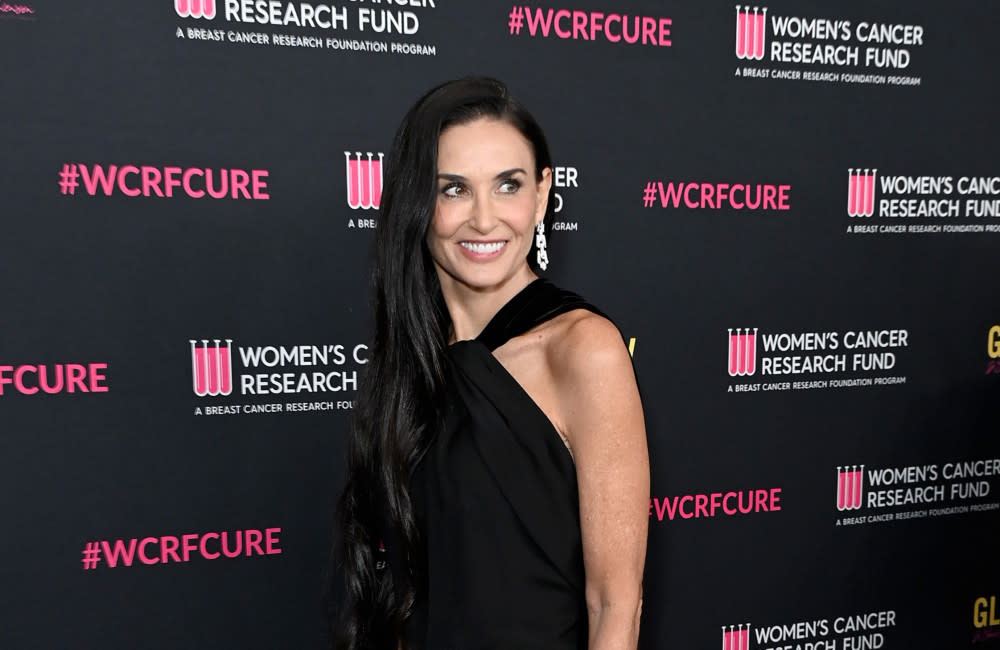 Demi Moore says the courage and fearlessness of her aunt inspires her to keep strong credit:Bang Showbiz