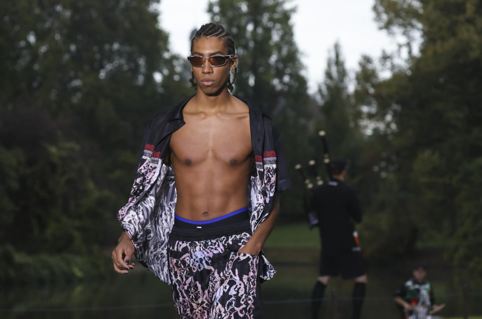 A model wears a creation for the Koche Spring-Summer 2021 fashion collection, Tuesday, Sept. 29, 2020, during Paris fashion week. (Photo by Vianney Le Caer/Invision/AP)