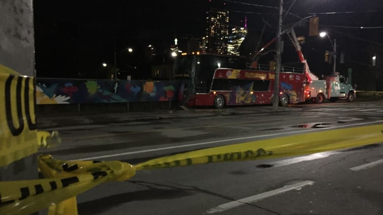 Driver of double-decker sightseeing bus seriously injured in downtown crash