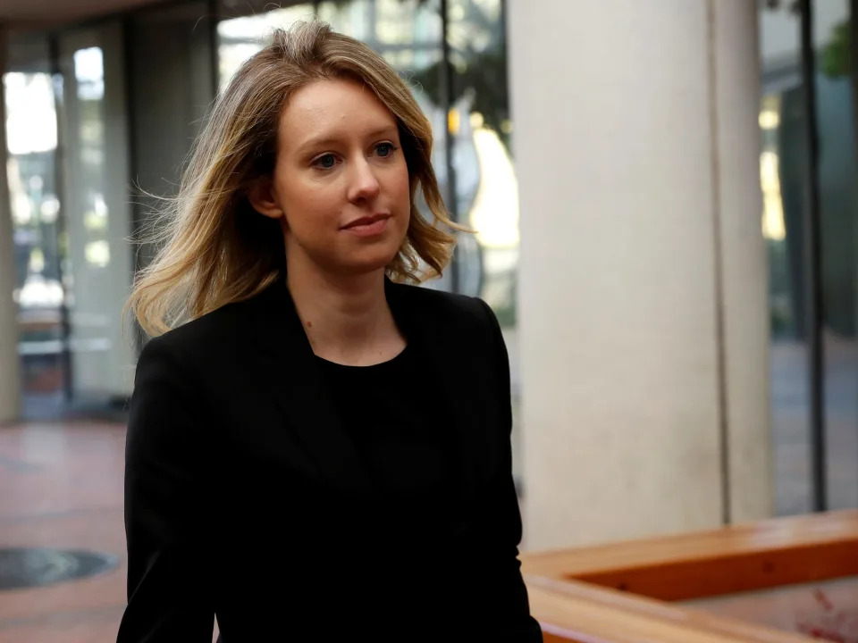 FILE PHOTO: Former Theranos CEO Elizabeth Holmes arrives for a hearing at a federal court in San Jose, California, U.S., July 17, 2019. REUTERS/Stephen Lam