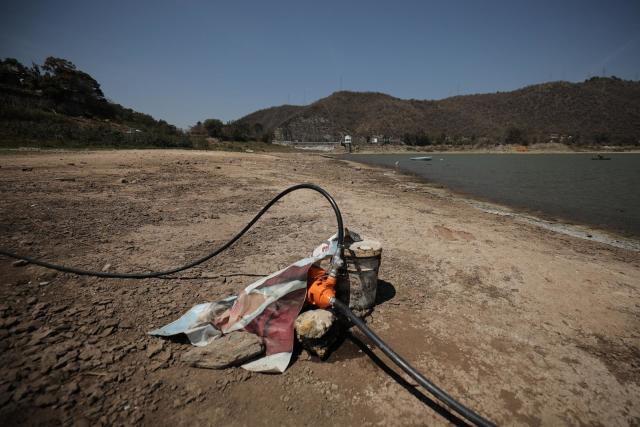 Taps have run dry across South Africa's largest city in an unprecedented  water crisis - ABC News