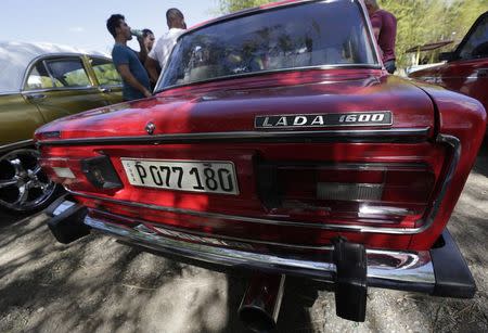 A Lada 1600 is seen parked at the beach on the outskirts of Havana February 8, 2015. REUTERS/Enrique De La Osa