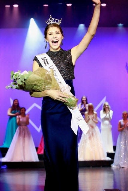 Miss Oshkosh Outstanding Teen Evelyn Green, 17, was crowned Miss Wisconsin's Outstanding Teen 2022.