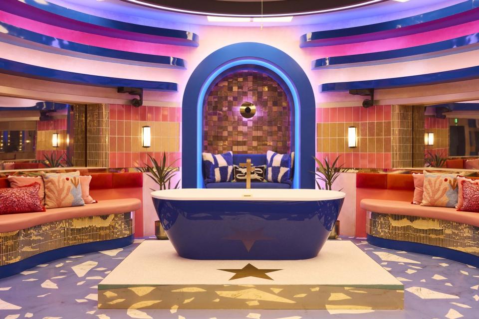 celebrity big brother 2024 house bath