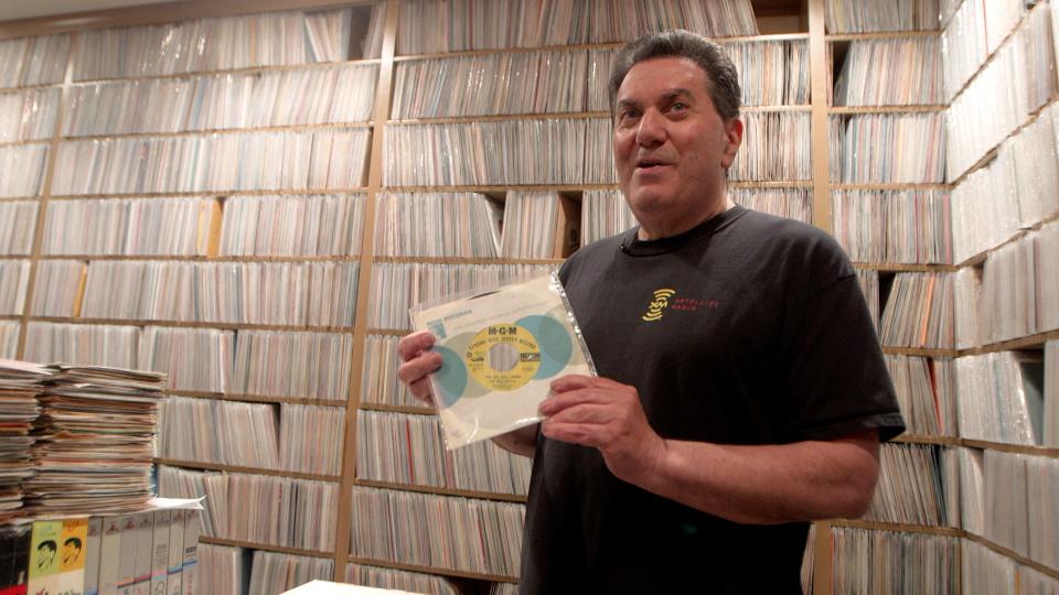 Dave Kapulsky, known as "Dave The Rave," has over 125,000 45s in his record collection.