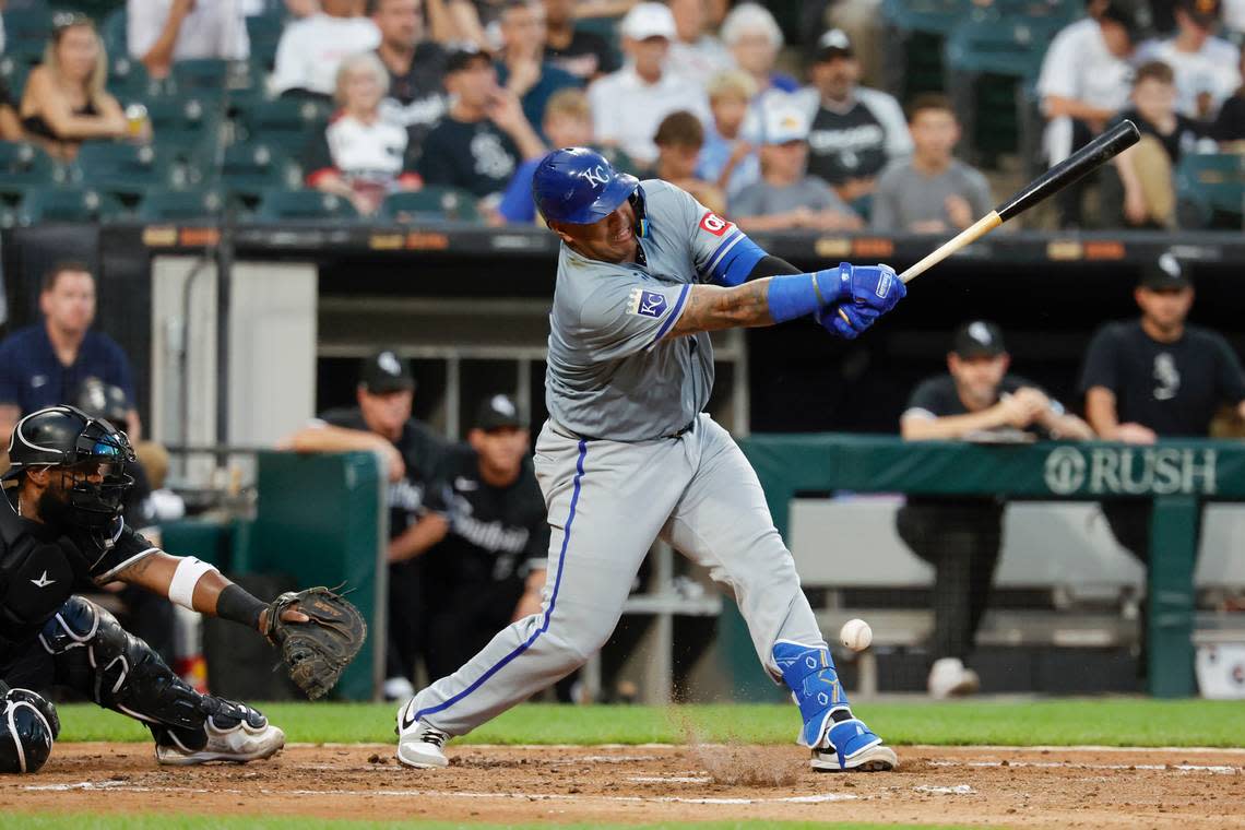 Kansas City Royals catcher Salvador Perez hits an RBI single against the Chicago White Sox during Monday night’s game at Guaranteed Rate Field.