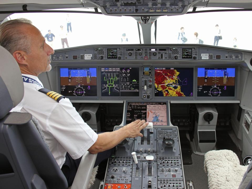 Airbus A220 Cockpit