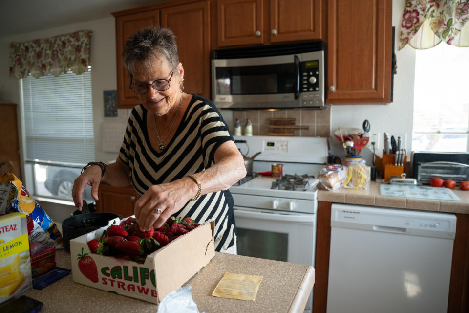 Donna Cooper makes a strawberry pie at Coyote Ranch. (Caitlin O'Hara for The Washington Post)