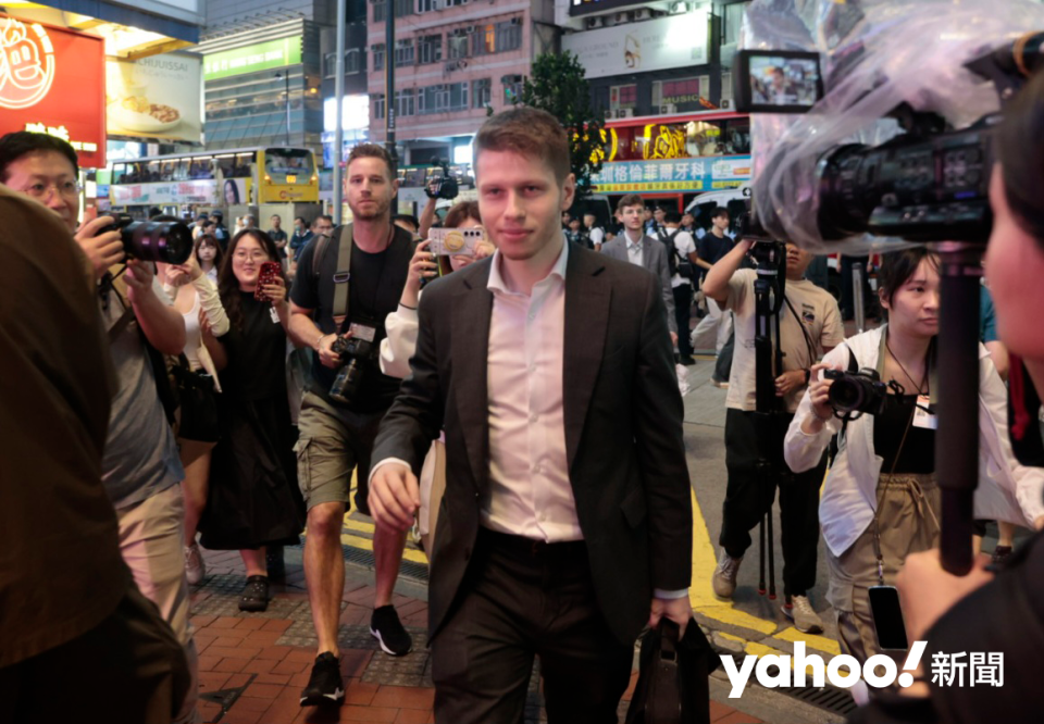 法國駐港澳領事館代表到維園