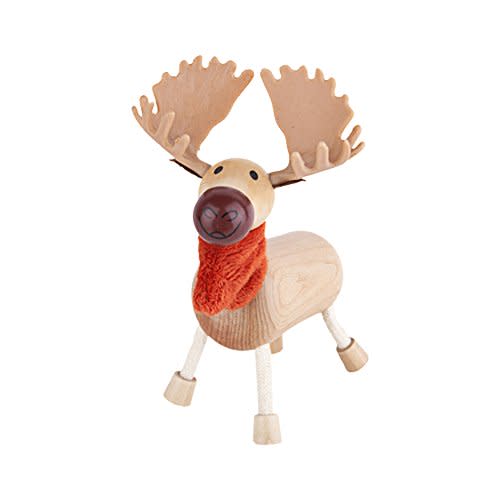 AnaMalz Wooden Moose Figure (Amazon / Amazon)