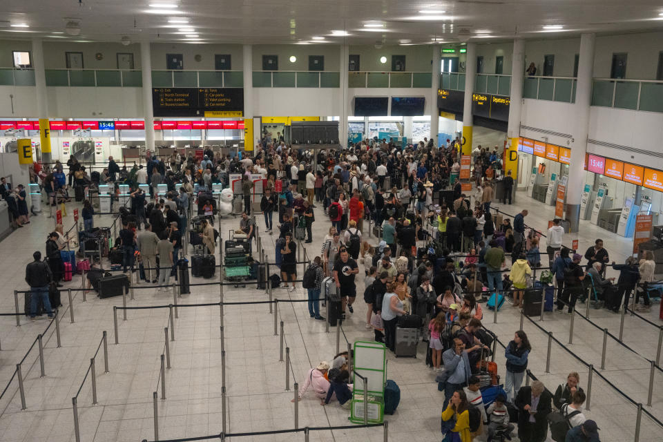 UK flights cancelled today affected flights at Heathrow, Stansted and