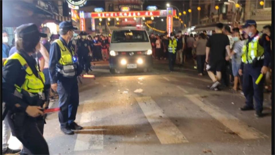 參加屏東迎王祭典癲癇發作　警狂奔替救護車開道