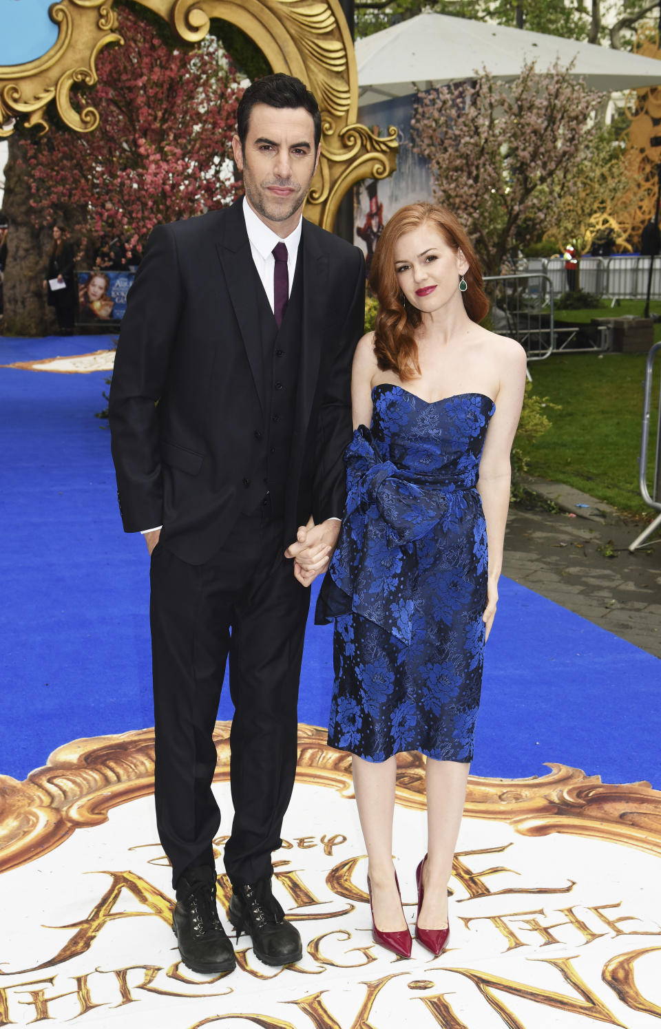 Isla Fisher and Sacha Baron Cohen