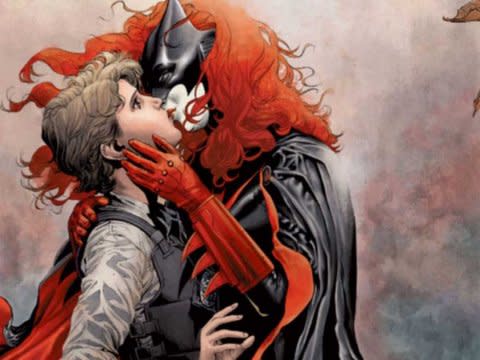 Gothom Girls Dc Comics Lesbian Porn - Batwoman' Creative Team Quits After DC Comics Nixes Lesbian Marriage  Storyline