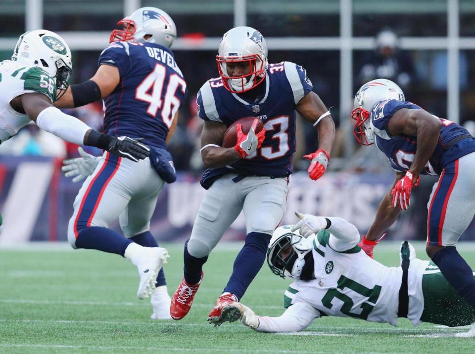 Look to the Patriots to feed Dion Lewis early and often (Getty)