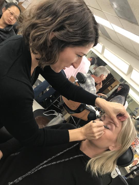 <p>I’ve missed the fab glam squad at <a rel="nofollow noopener" href="https://www.instagram.com/explore/tags/days/" target="_blank" data-ylk="slk:#Days;elm:context_link;itc:0;sec:content-canvas" class="link ">#Days</a> !! Nobody does it better!! Deidre and I have a routine and when I came back, it was like no time had passed – we’re back quoting Dirty Dancing and Ferris Bueller with <a rel="nofollow noopener" href="https://www.instagram.com/EricMartsolf/" target="_blank" data-ylk="slk:@EricMartsolf;elm:context_link;itc:0;sec:content-canvas" class="link ">@EricMartsolf</a> like no time has passed! — <a rel="nofollow noopener" href="https://www.instagram.com/alisweeney/" target="_blank" data-ylk="slk:@alisweeney;elm:context_link;itc:0;sec:content-canvas" class="link ">@alisweeney</a><br><br>(Photo: Instagram) </p>