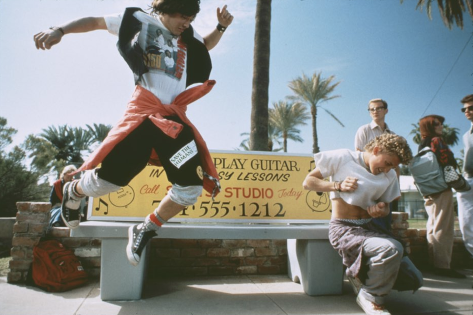 Keanu Reeves and Alex Winter act on the set of the 1989 movie "Bill and Ted's Excellent Adventure." (Photo: Twitter)