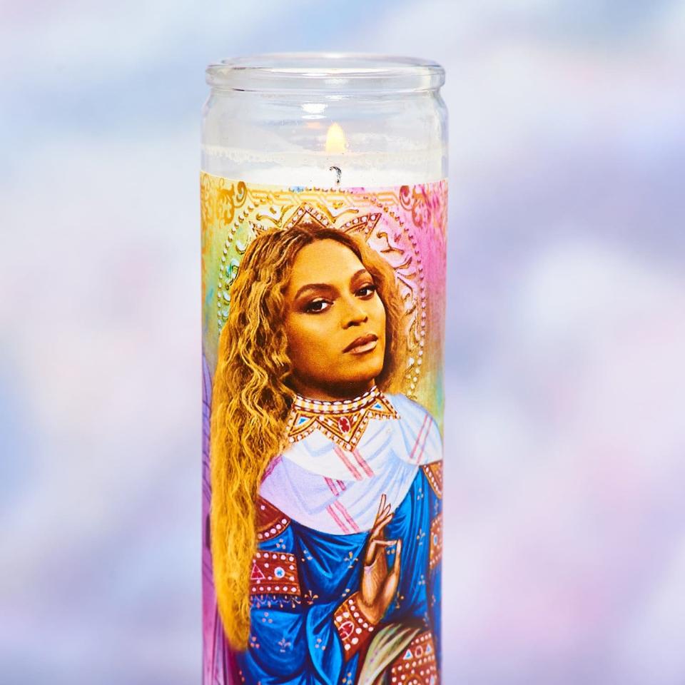 <p><a href="https://go.redirectingat.com?id=74968X1596630&url=https%3A%2F%2Ffriendsnyc.com%2Fproducts%2Fbeyonce-pillar-candle%2F&sref=https%3A%2F%2Fwww.cosmopolitan.com%2Fentertainment%2Fcelebs%2Fg29087582%2Fbeyonce-gift-guide%2F" rel="nofollow noopener" target="_blank" data-ylk="slk:Shop Now;elm:context_link;itc:0;sec:content-canvas" class="link ">Shop Now</a></p><p>Beyoncé Pillar Candle</p><p>friendsnyc.com</p><p>$22.99</p>