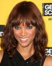  <p class="MsoNormal"><span>Though Tyra Banks has said she credits her success as a model to her "five-finger forehead," she wasn't afraid to cover up her moneymaker with some blunt bangs.</span></p>